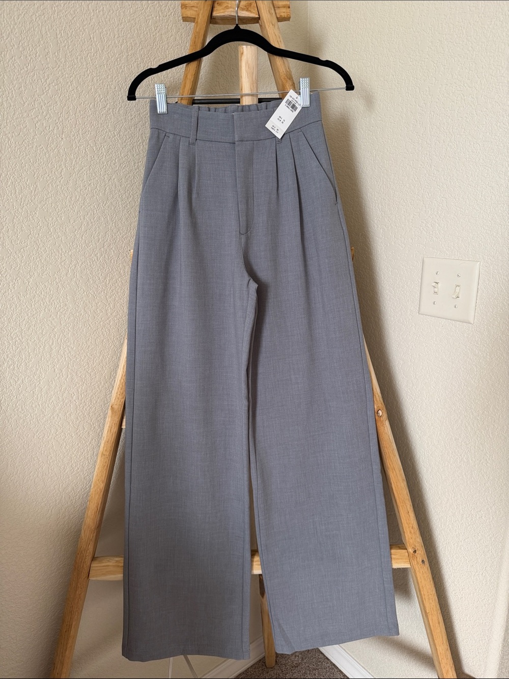 NWT Abercrombie & Fitch Sloan Tailored Wide-Leg Dress Pants in Gray - Picture 2 of 6